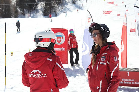 Cours de ski et snowboard avec les professeurs de l'Ecole Suisse de Ski Veysonnaz